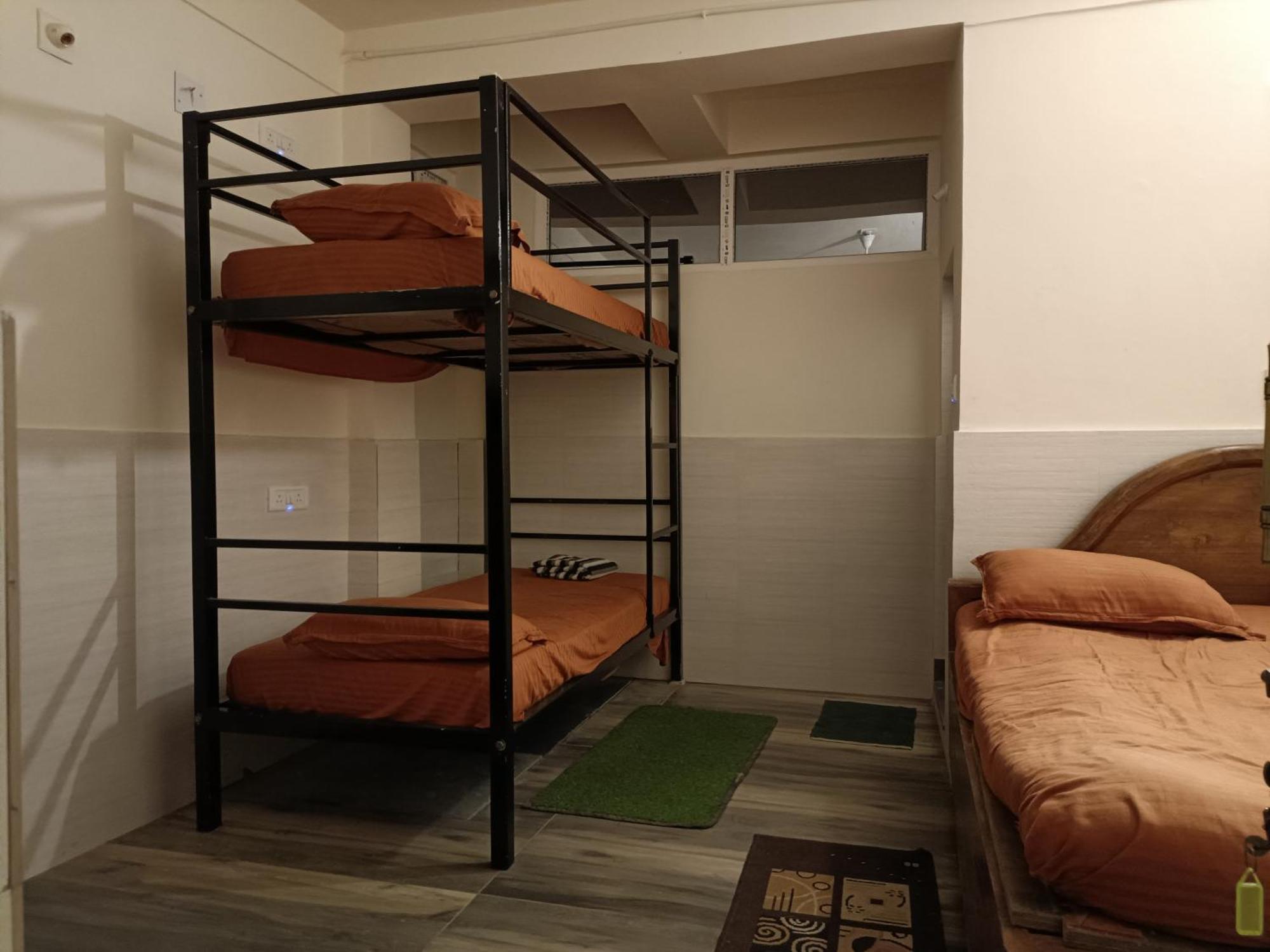 Nirman Homestay 5 Minutes Walk To Beach Puri Esterno foto